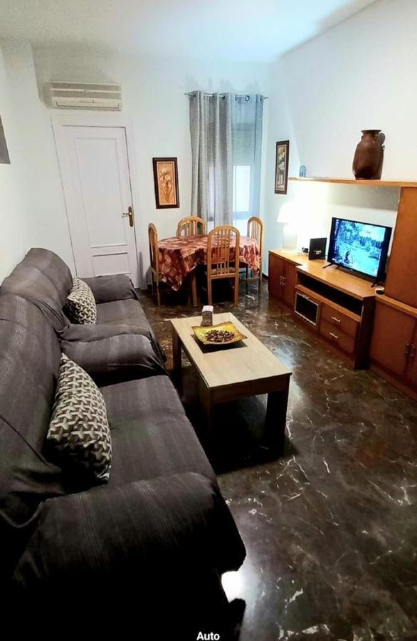 Ferienwohnung Vivienda Cadiz De Paso Úbeda Exterior foto